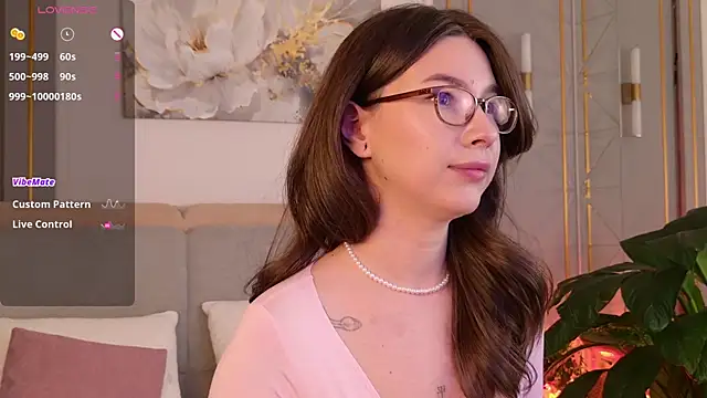 Marie Diaze online show from April 28, 10:30 am
