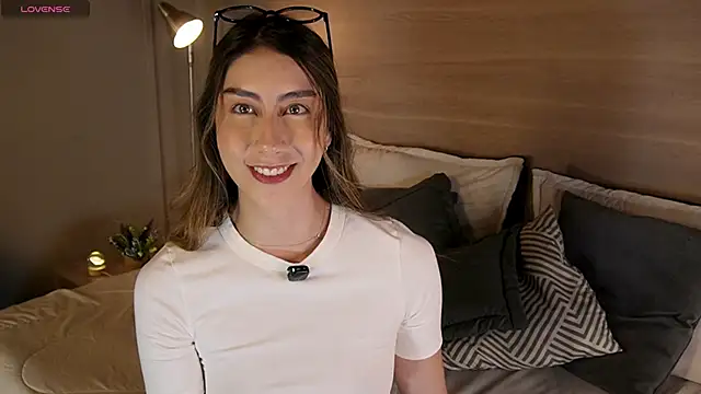 Snapshot of lua_ferch__ chatting on February 13, 1:00 pm lua ferch online show from February 13, 1:00 pm