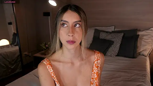 lua ferch   online show from May 30, 1:17 pm