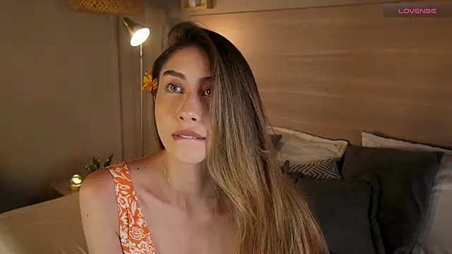 Snapshot of lua_ferch__ chatting on February 14, 1:33 pm lua ferch online show from February 14, 1:33 pm