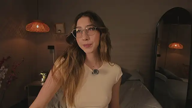 lua ferch   online show from March 15, 12:56 pm