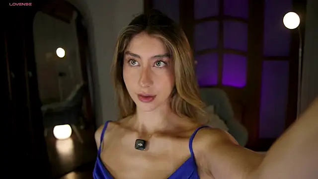 lua ferch   online show from June 12, 1:42 pm