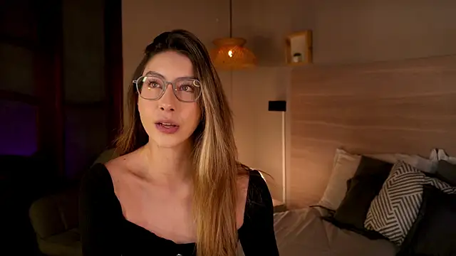 lua ferch   online show from November 10, 1:05 pm