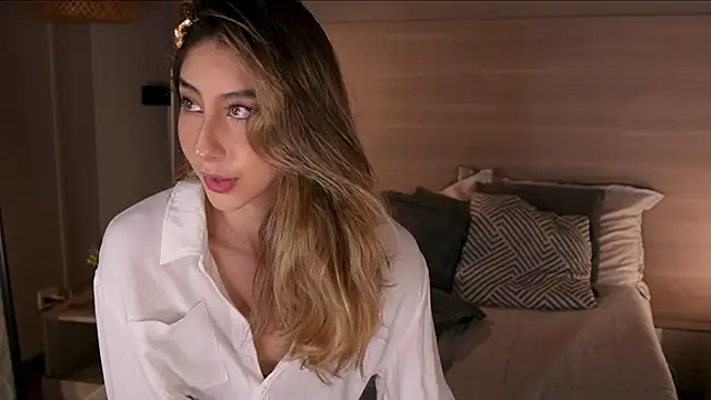 lua ferch   online show from July 9, 1:32 pm