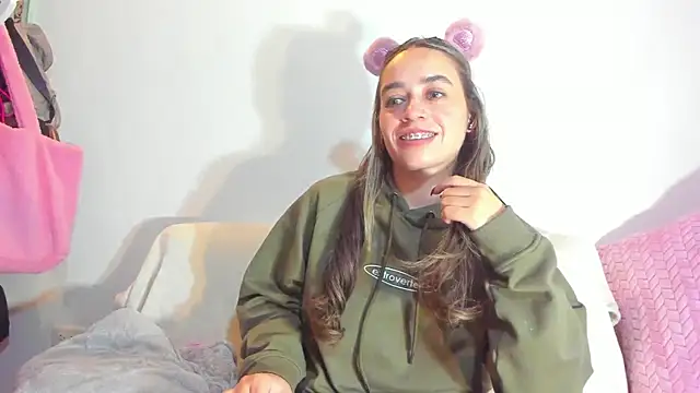 Snapshot of Natalia_Suarez chatting on October 11, 1:06 am Natalia Suarez online show from October 11, 1:06 am