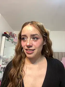 Natalia Suarez online show from May 3, 1:22 am