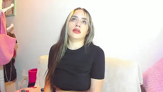 Snapshot of Natalia_Suarez chatting on November 4, 2:26 am Natalia Suarez online show from November 4, 2:26 am