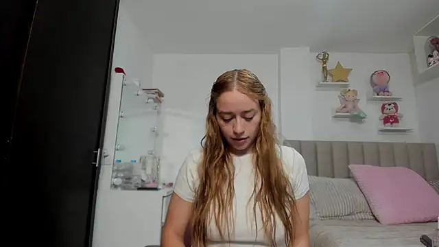 Natalia Suarez online show from July 3, 12:39 am