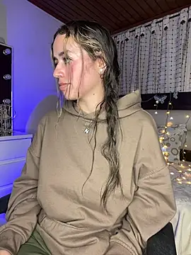 Snapshot of Natalia_Suarez chatting on March 7, 6:57 am Natalia Suarez online show from March 7, 6:57 am