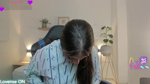 nataly rodri online show from March 28, 2:01 am