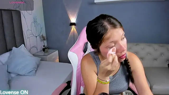 nataly rodri online show from September 10, 7:13 pm