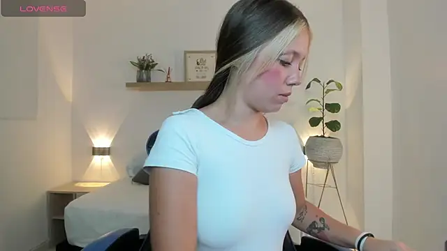 Snapshot of nataly_rodri chatting on May 12, 4:20 am nataly rodri online show from May 12, 4:20 am