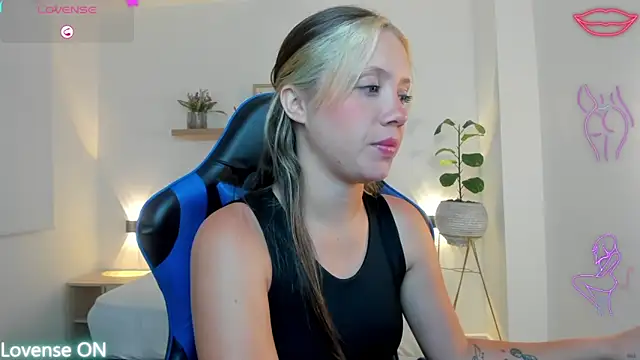 Snapshot of nataly_rodri chatting on April 29, 2:05 am nataly rodri online show from April 29, 2:05 am