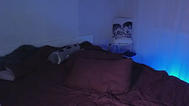 shey1i online show from March 20, 8:32 pm