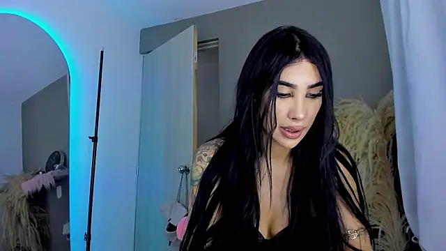 GarciaMilu online show from November 28, 2:23 am