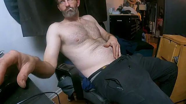 leanjamesdean online show from September 17, 7:10 am