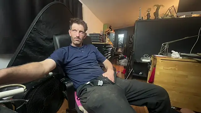 leanjamesdean online show from October 8, 4:14 am