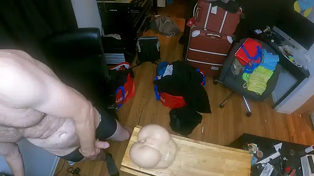 Snapshot of leanjamesdean chatting on February 7, 2:41 am leanjamesdean online show from February 7, 2:41 am