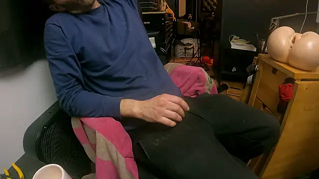 leanjamesdean online show from October 13, 3:19 am