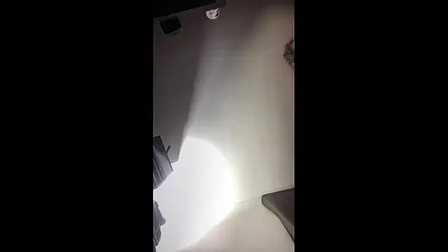 leanjamesdean online show from May 9, 2:26 am