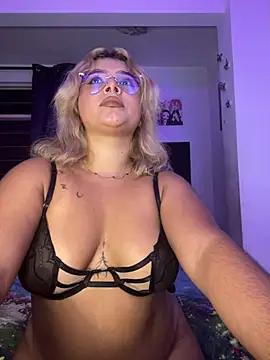 AliiceBrown  online show from January 14, 4:38 am