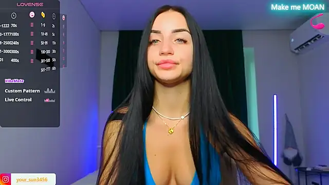 Snapshot of Kemi__Jordan chatting on September 18, 8:17 am Kemi Jordan online show from September 18, 8:17 am