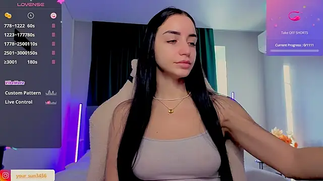 Snapshot of Kemi__Jordan chatting on November 15, 12:09 pm Kemi Jordan online show from November 15, 12:09 pm