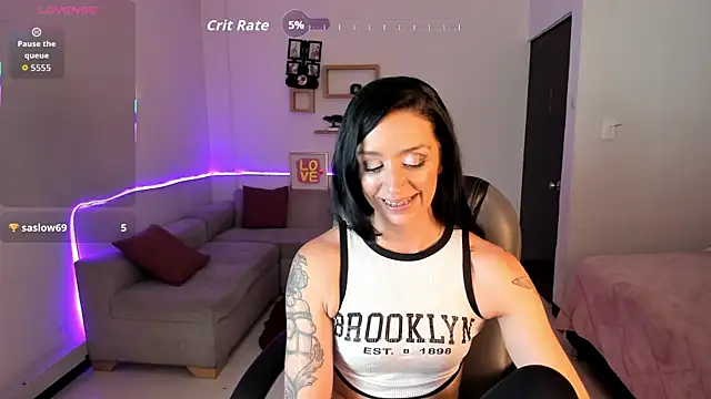 Snapshot of Kristen_Garner chatting on January 9, 7:43 pm Kristen Garner online show from January 9, 7:43 pm