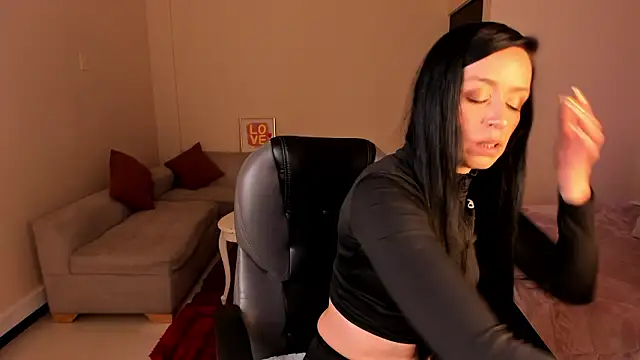 Snapshot of Kristen_Garner chatting on February 28, 8:52 pm Kristen Garner online show from February 28, 8:52 pm