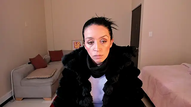Kristen Garner online show from May 23, 7:35 pm