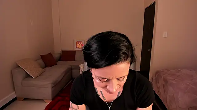 Kristen Garner online show from March 12, 8:35 pm