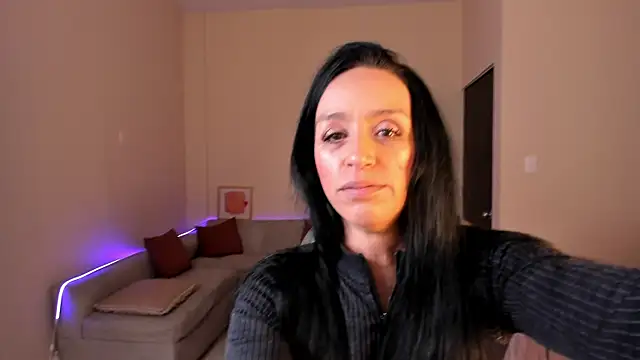 Kristen Garner online show from May 8, 8:34 pm