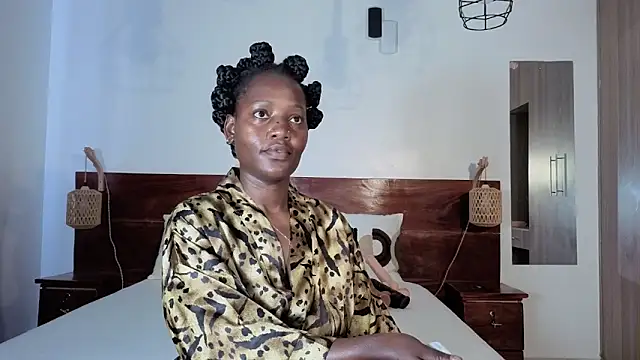 Elegant Ebony online show from March 31, 7:43 am