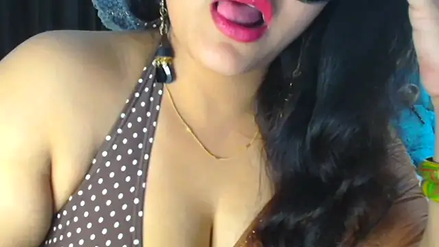 Snapshot of Maria_55 chatting on February 27, 9:07 am Maria 55 online show from February 27, 9:07 am