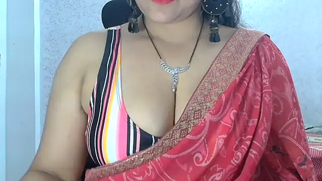 Snapshot of Maria_55 chatting on February 7, 5:37 am Maria 55 online show from February 7, 5:37 am