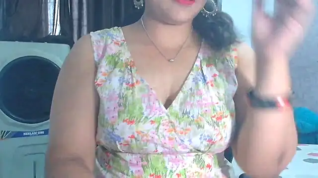 Snapshot of Maria_55 chatting on July 12, 7:31 am Maria 55 online show from July 12, 7:31 am