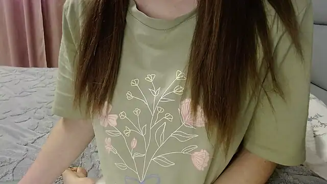 Snapshot of Viktoriiya_bald chatting on March 10, 3:52 pm Viktoriiya bald online show from March 10, 3:52 pm