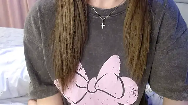 Snapshot of Viktoriiya_bald chatting on March 20, 8:51 pm Viktoriiya bald online show from March 20, 8:51 pm