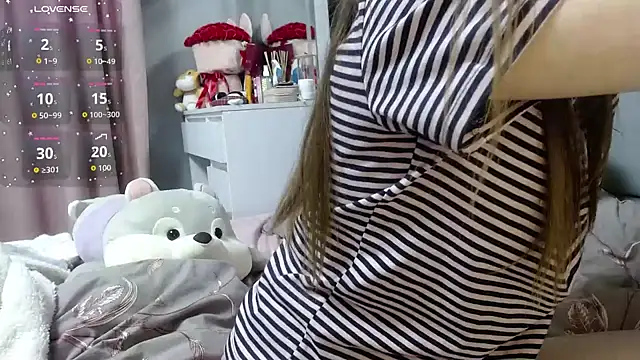 Snapshot of Viktoriiya_bald chatting on November 10, 1:43 am Viktoriiya bald online show from November 10, 1:43 am