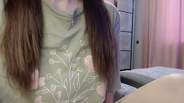 Snapshot of Viktoriiya_bald chatting on March 2, 12:03 pm Viktoriiya bald online show from March 2, 12:03 pm