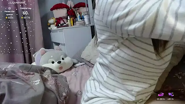 Snapshot of Viktoriiya_bald chatting on November 3, 10:46 pm Viktoriiya bald online show from November 3, 10:46 pm