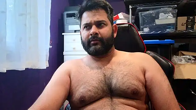 Snapshot of Sakhtlaundaz chatting on October 28, 1:32 pm Sakhtlaundaz online show from October 28, 1:32 pm