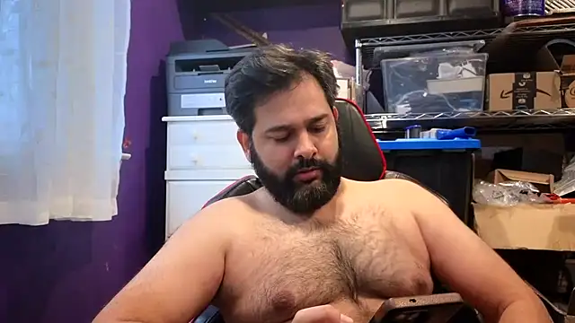 Snapshot of Sakhtlaundaz chatting on November 26, 2:28 pm Sakhtlaundaz online show from November 26, 2:28 pm