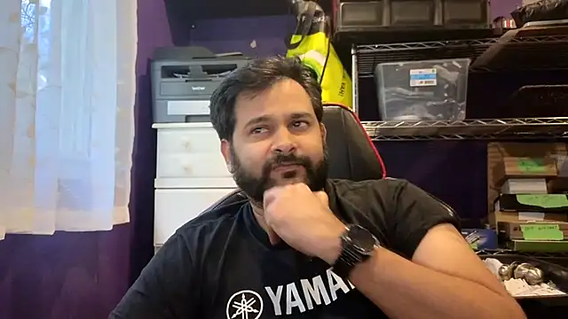 Snapshot of Sakhtlaundaz chatting on June 20, 9:09 pm Sakhtlaundaz online show from June 20, 9:09 pm