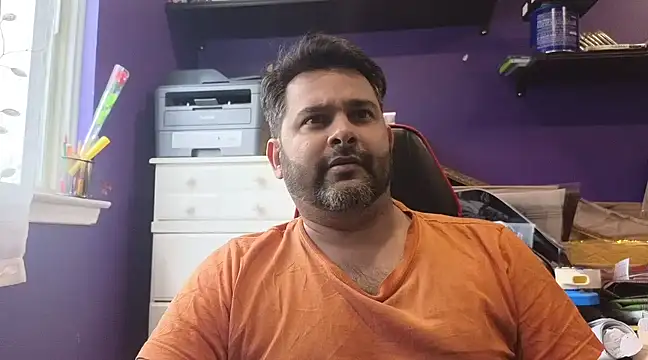 Snapshot of Sakhtlaundaz chatting on March 20, 7:04 pm Sakhtlaundaz online show from March 20, 7:04 pm