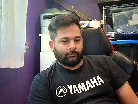 Snapshot of Sakhtlaundaz chatting on October 16, 1:41 pm Sakhtlaundaz online show from October 16, 1:41 pm