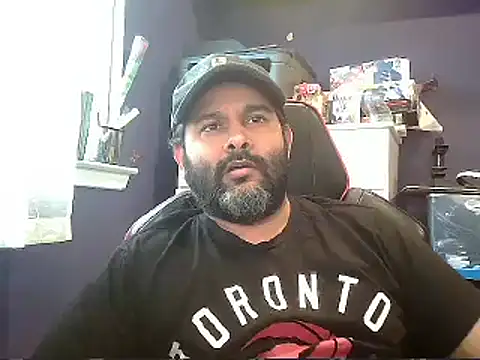 Snapshot of Sakhtlaundaz chatting on February 1, 9:51 pm Sakhtlaundaz online show from February 1, 9:51 pm