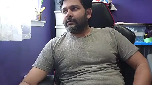 Snapshot of Sakhtlaundaz chatting on January 13, 3:58 pm Sakhtlaundaz online show from January 13, 3:58 pm
