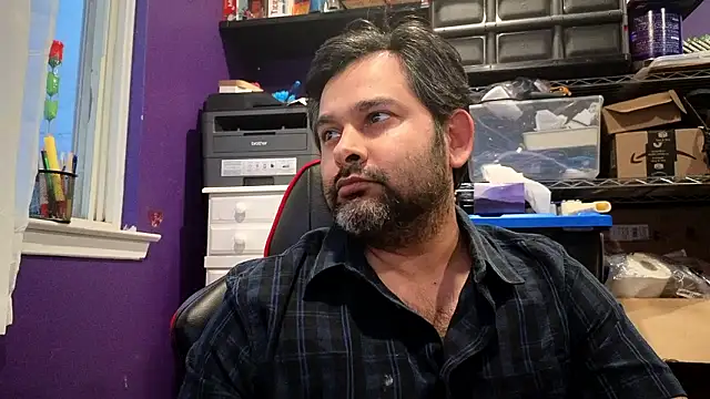 Sakhtlaundaz online show from January 10, 9:43 pm