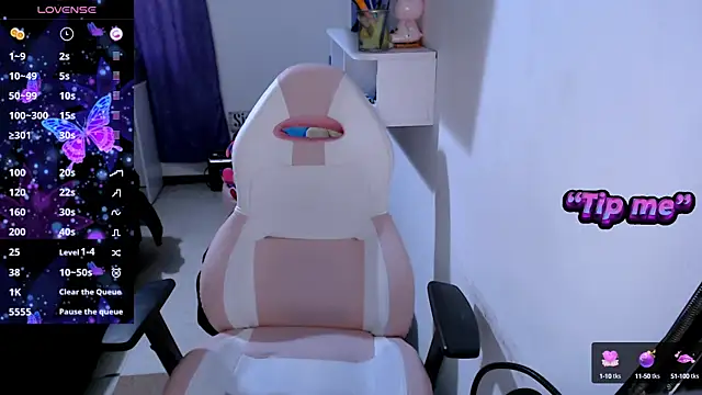 Snapshot of siddhixxx_592 chatting on September 18, 9:51 pm siddhixxx 592 online show from September 18, 9:51 pm